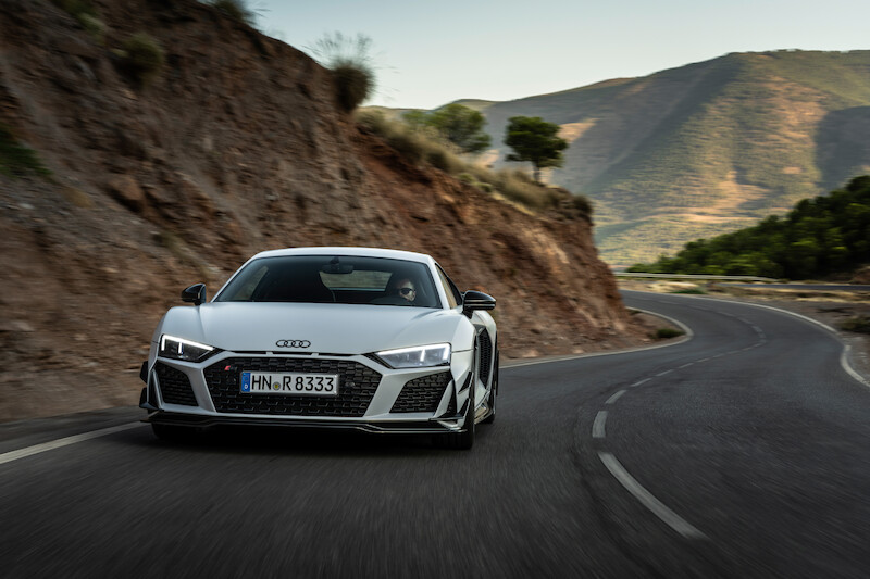 Najwyższe osiągi w swej najczystszej formie: Nowe Audi R8 Coupé V10 GT RWD