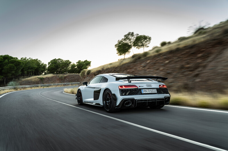 Najwyższe osiągi w swej najczystszej formie: Nowe Audi R8 Coupé V10 GT RWD