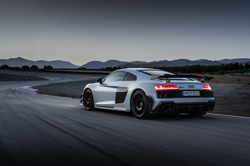 Najwyższe osiągi w swej najczystszej formie: Nowe Audi R8 Coupé V10 GT RWD