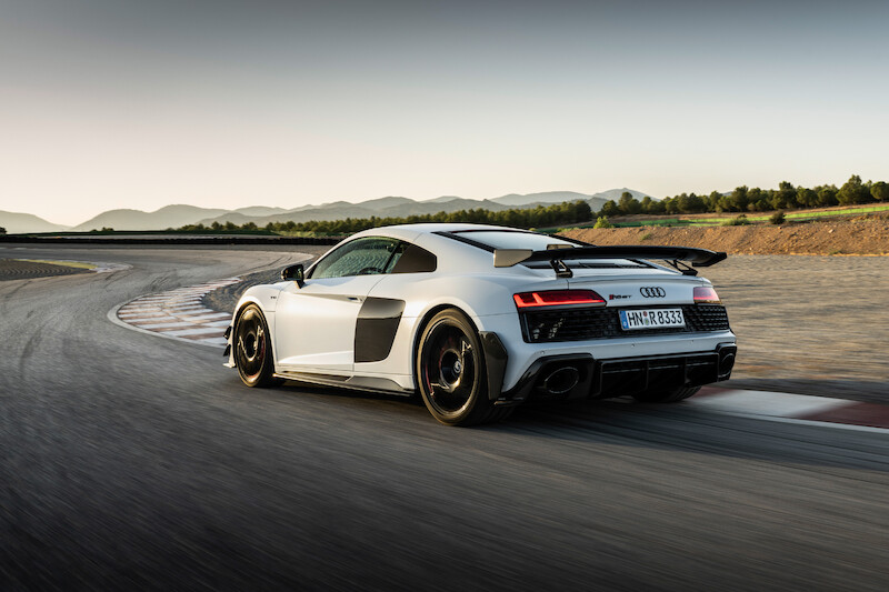 Najwyższe osiągi w swej najczystszej formie: Nowe Audi R8 Coupé V10 GT RWD