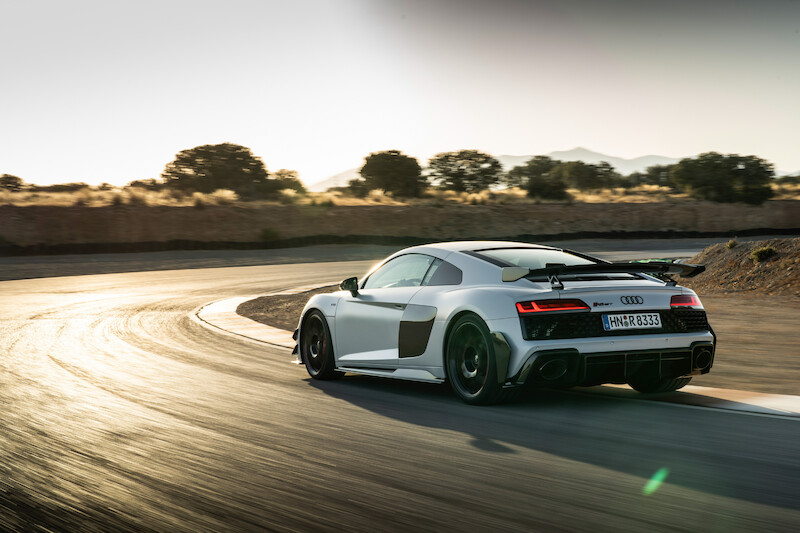 Najwyższe osiągi w swej najczystszej formie: Nowe Audi R8 Coupé V10 GT RWD