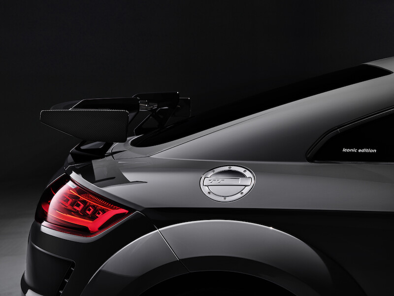 Ponadczasowa ikona: ekskluzywna limitowana edycja Audi TT RS Coupé iconic edition zachwyca innowacyjnym designem i dynamiką