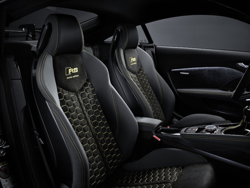 Ponadczasowa ikona: ekskluzywna limitowana edycja Audi TT RS Coupé iconic edition zachwyca innowacyjnym designem i dynamiką