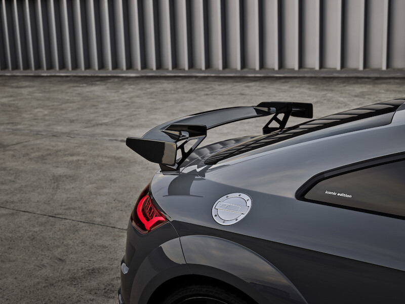 Ponadczasowa ikona: ekskluzywna limitowana edycja Audi TT RS Coupé iconic edition zachwyca innowacyjnym designem i dynamiką