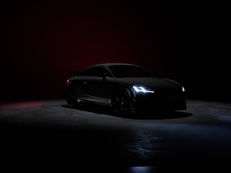 Ponadczasowa ikona: ekskluzywna limitowana edycja Audi TT RS Coupé iconic edition zachwyca innowacyjnym designem i dynamiką