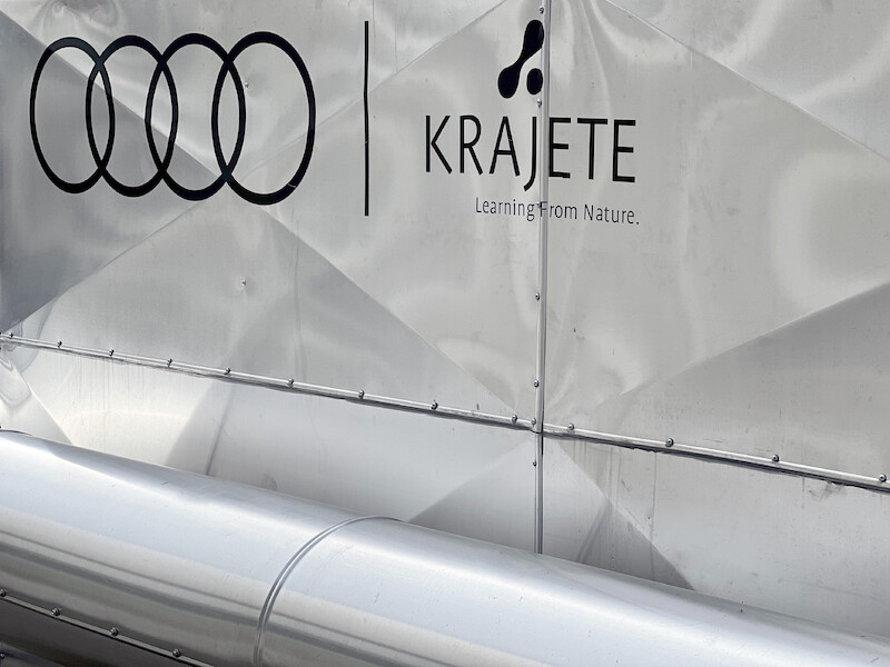 Audi i firma Krajete odfiltrowują dwutlenek węgla z powietrza