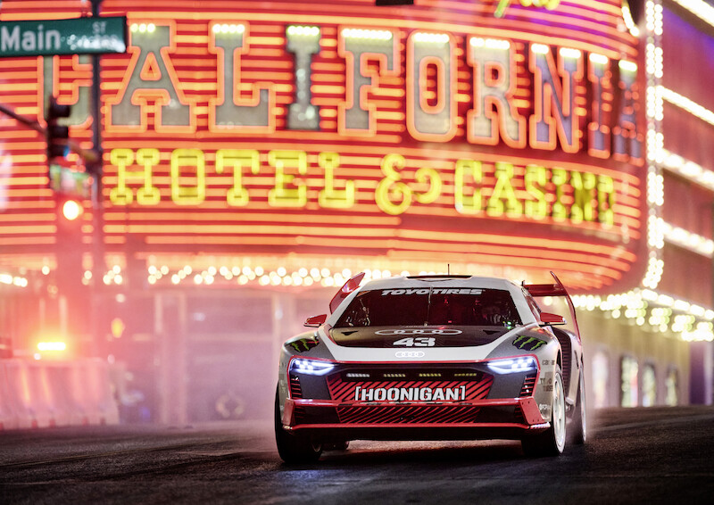 Ken Block i Audi S1 Hoonitron elektryzują Las Vegas