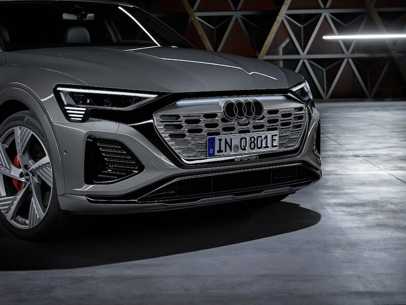 Nowe Audi Q8 e-tron: udoskonalona wydajność i zasięg, wyrafinowany design