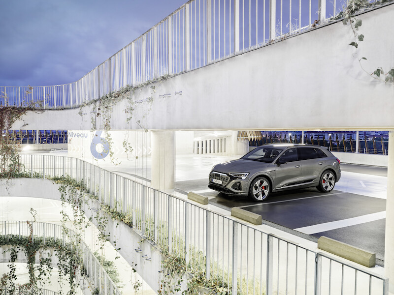Nowe Audi Q8 e-tron: udoskonalona wydajność i zasięg, wyrafinowany design