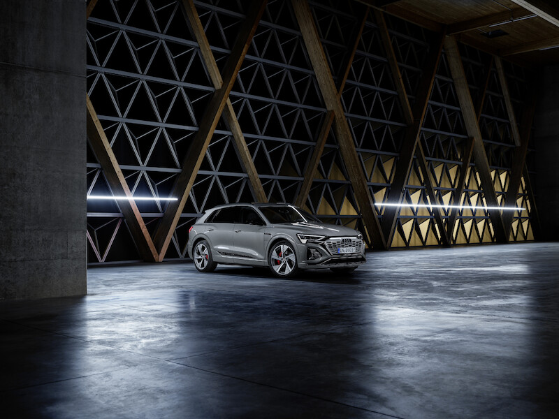 Nowe Audi Q8 e-tron: udoskonalona wydajność i zasięg, wyrafinowany design