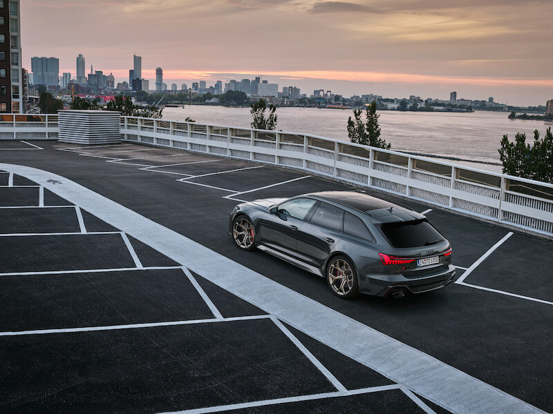 Dynamiczny napęd i ekspresyjny design: Audi RS 6 Avant performance i RS 7 Sportback performance