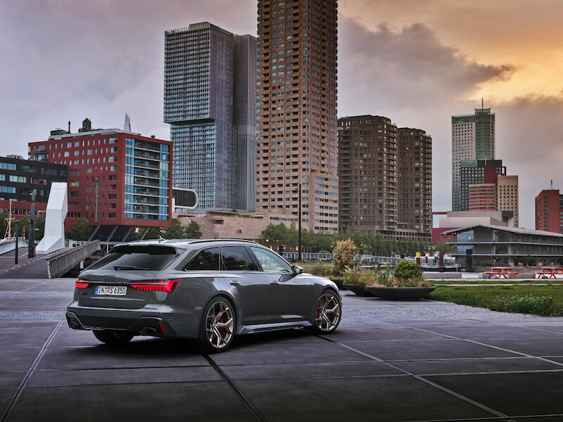 Dynamiczny napęd i ekspresyjny design: Audi RS 6 Avant performance i RS 7 Sportback performance