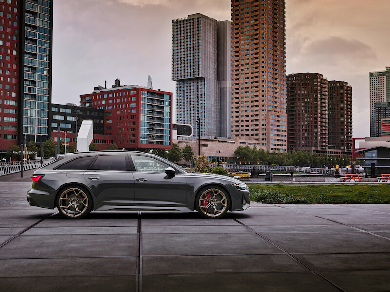 Dynamiczny napęd i ekspresyjny design: Audi RS 6 Avant performance i RS 7 Sportback performance