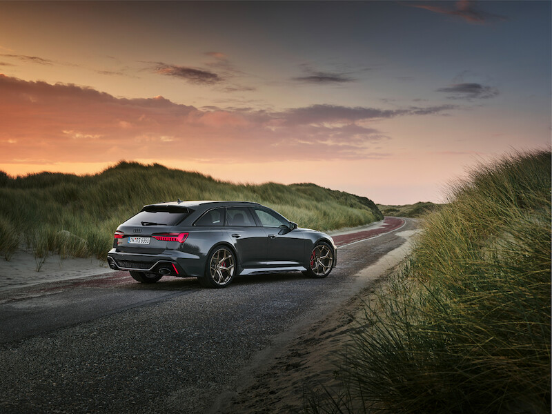Dynamiczny napęd i ekspresyjny design: Audi RS 6 Avant performance i RS 7 Sportback performance