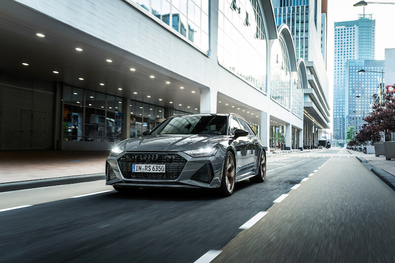 Dynamiczny napęd i ekspresyjny design: Audi RS 6 Avant performance i RS 7 Sportback performance