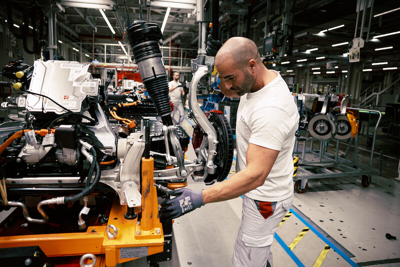 W fabryce Audi w Brukseli rozpoczęła się produkcja nowego Audi Q8 e-tron