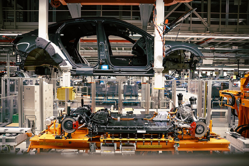W fabryce Audi w Brukseli rozpoczęła się produkcja nowego Audi Q8 e-tron