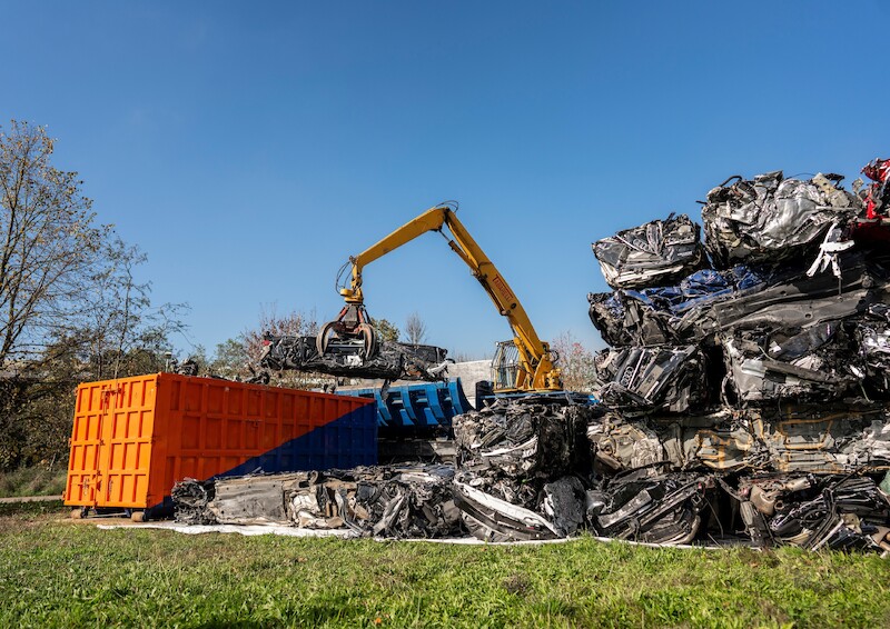 Zmieniając stare w nowe: projekt MaterialLoop bada potencjał wykorzystania pojazdów wycofanych z eksploatacji w gospodarce cyrkularnej