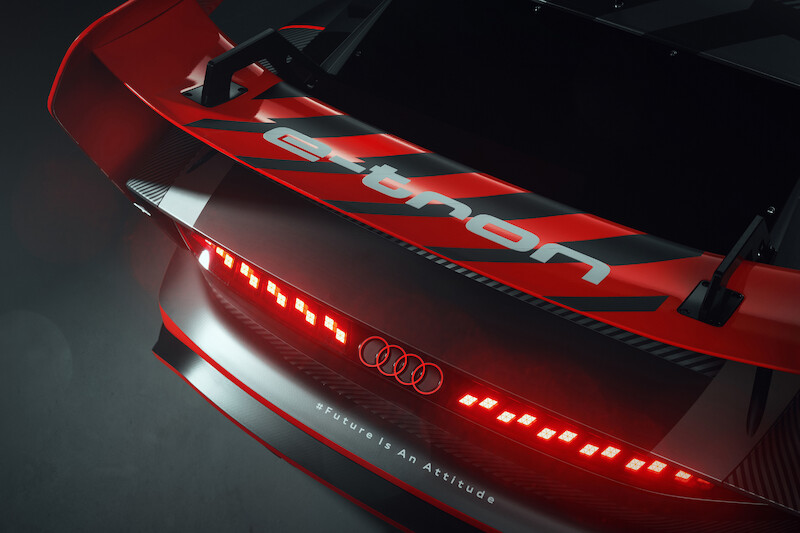 &#8220;Czerwony Romb&#8221; w &#8220;Zielonym Piekle&#8221;: 40 lat Audi Sport GmbH i specjalny występ na Nürburgring