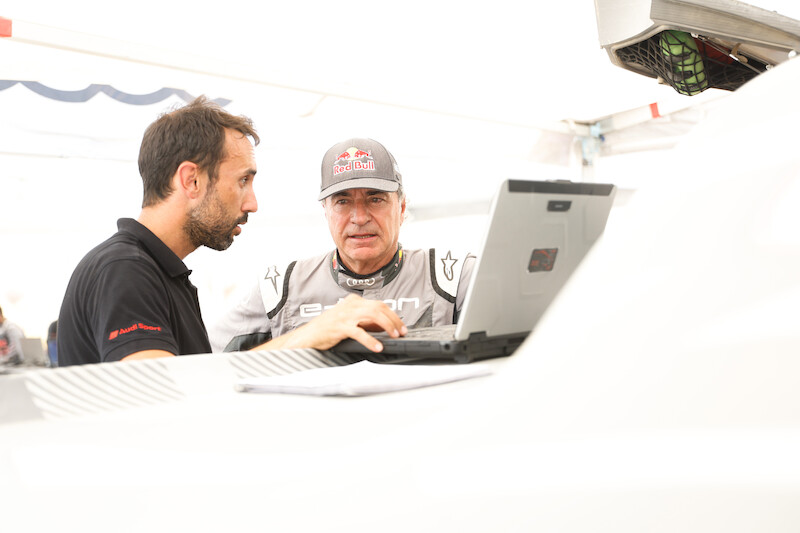 Spójna analiza przyczyn źródłowych podczas testów dakarowego samochodu Audi Sport