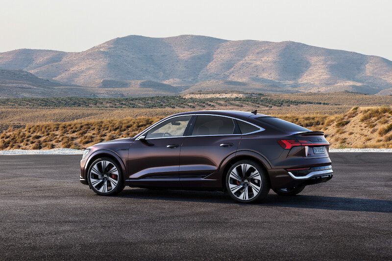 Sprawdź co wiesz o Audi Q8 e-tron i Audi Q8 Sportback e-tron!