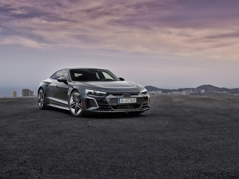 Elektryczne, sportowe, progresywne: Wszystko, co powinieneś wiedzieć o Audi e-tron GT