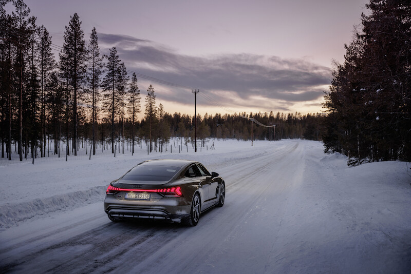 Elektryczne, sportowe, progresywne: Wszystko, co powinieneś wiedzieć o Audi e-tron GT