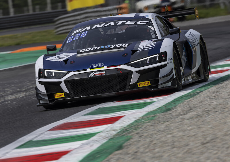 Audi gotowe na największy w roku wyścig klasy GT3: trzynaście Audi R8 LMS wystawionych w stawce 24-godzinnego wyścigu w Spa