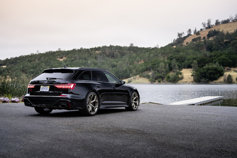 Pełna dynamiki moc i ekspresyjny design: Audi RS 6 Avant performance