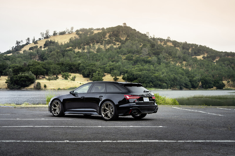 Pełna dynamiki moc i ekspresyjny design: Audi RS 6 Avant performance