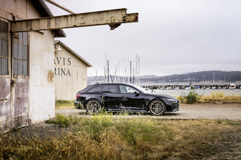 Pełna dynamiki moc i ekspresyjny design: Audi RS 6 Avant performance