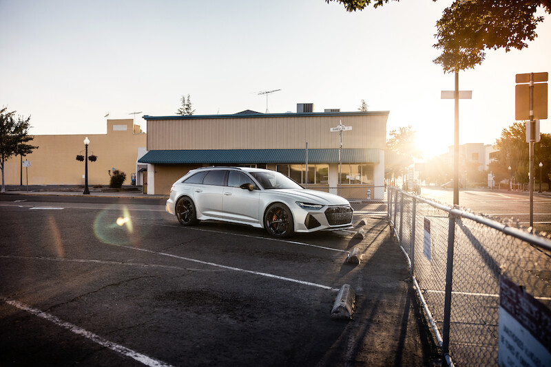 Pełna dynamiki moc i ekspresyjny design: Audi RS 6 Avant performance