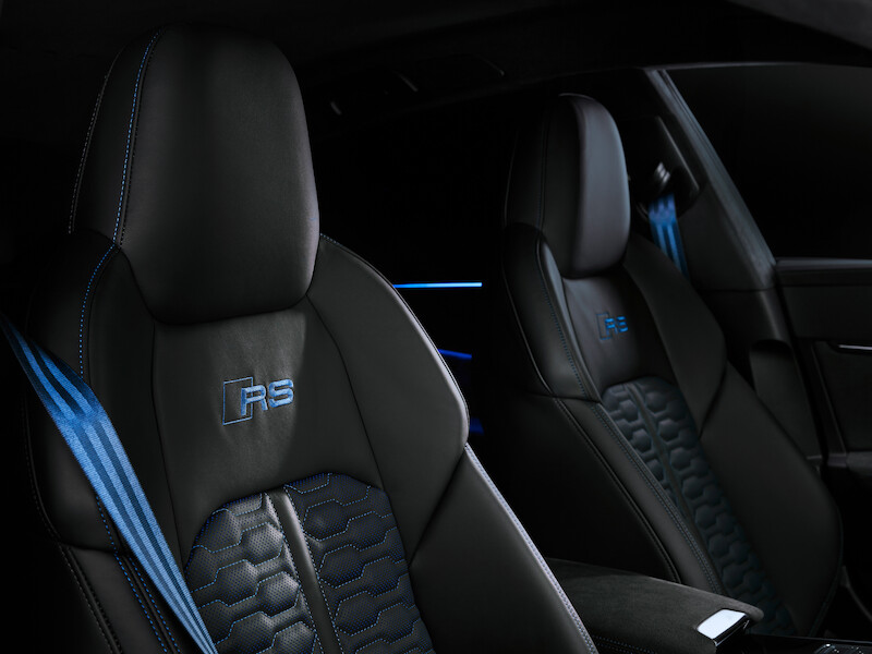 Pełna dynamiki moc i ekspresyjny design: Audi RS 7 Sportback performance