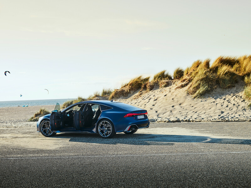 Pełna dynamiki moc i ekspresyjny design: Audi RS 7 Sportback performance