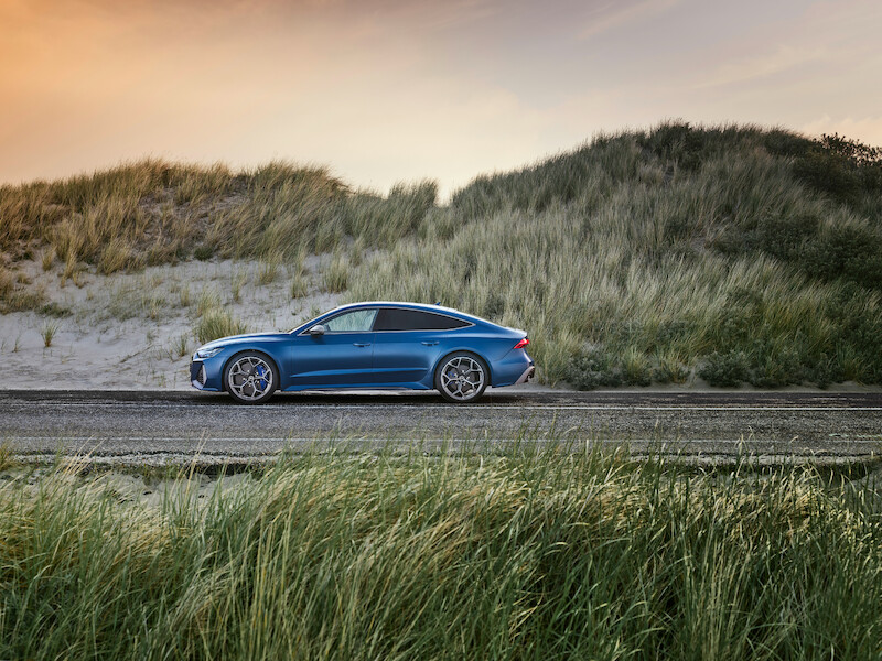 Pełna dynamiki moc i ekspresyjny design: Audi RS 7 Sportback performance