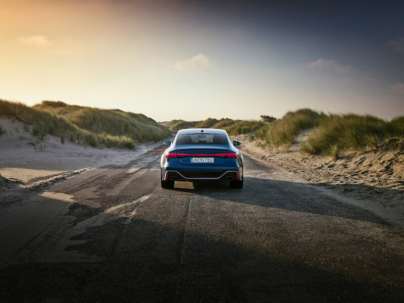 Pełna dynamiki moc i ekspresyjny design: Audi RS 7 Sportback performance
