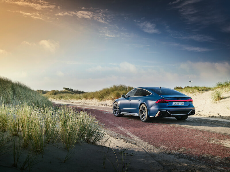 Pełna dynamiki moc i ekspresyjny design: Audi RS 7 Sportback performance