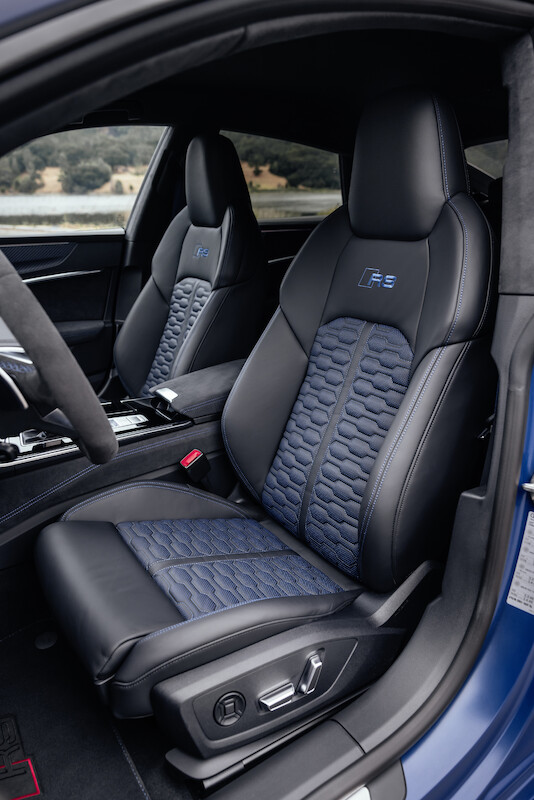 Pełna dynamiki moc i ekspresyjny design: Audi RS 7 Sportback performance