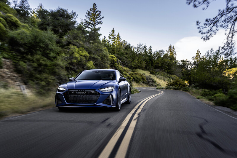 Pełna dynamiki moc i ekspresyjny design: Audi RS 7 Sportback performance