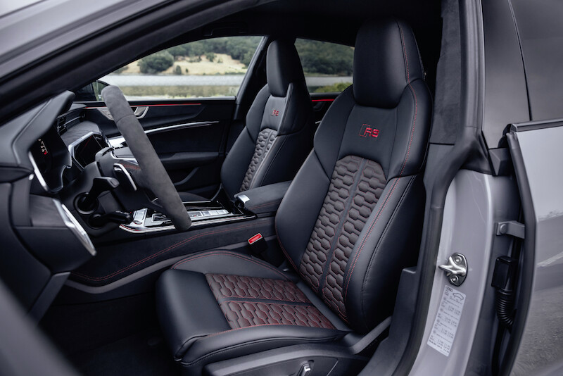 Pełna dynamiki moc i ekspresyjny design: Audi RS 7 Sportback performance