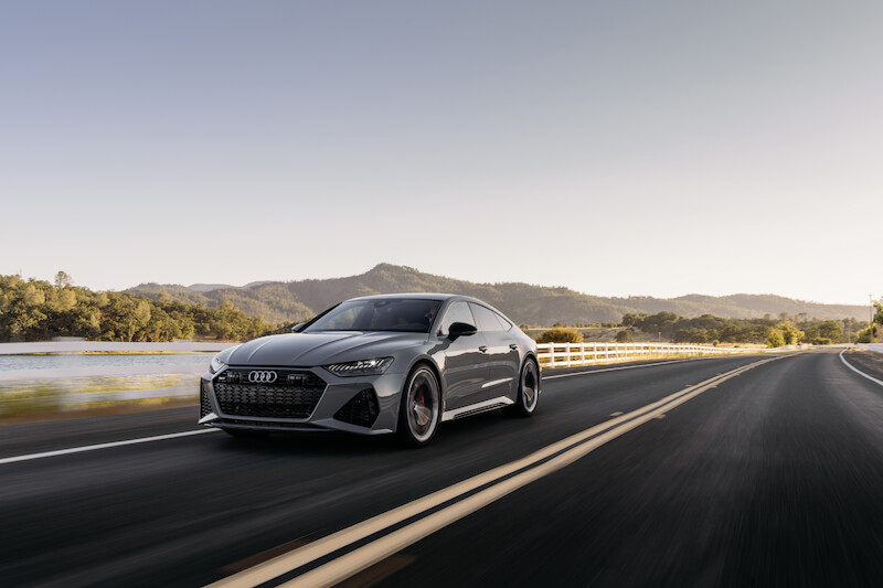 Pełna dynamiki moc i ekspresyjny design: Audi RS 7 Sportback performance