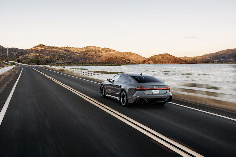 Pełna dynamiki moc i ekspresyjny design: Audi RS 7 Sportback performance