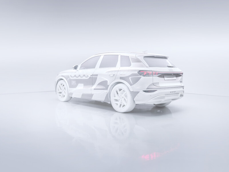 W jaki sposób wnętrze produkowanego seryjnie Audi Q6 e-tron wykorzystuje nową filozofię stylistyczną marki?