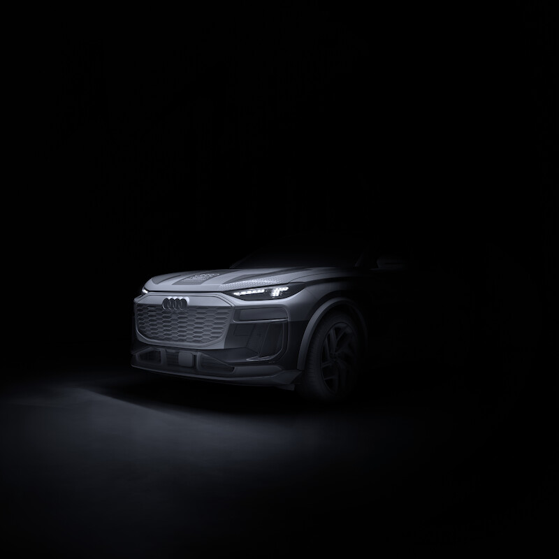 W jaki sposób wnętrze produkowanego seryjnie Audi Q6 e-tron wykorzystuje nową filozofię stylistyczną marki?