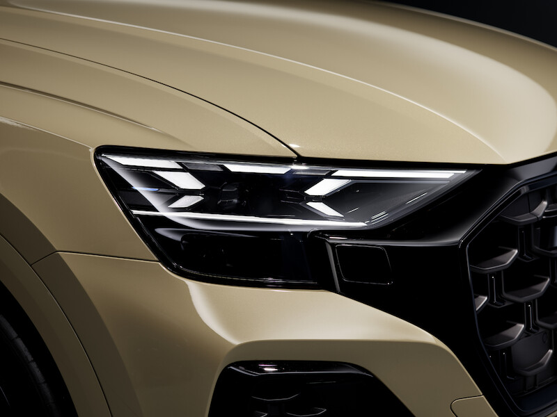 Ekspresyjny design i nowa technika świateł - udoskonalone Audi Q8