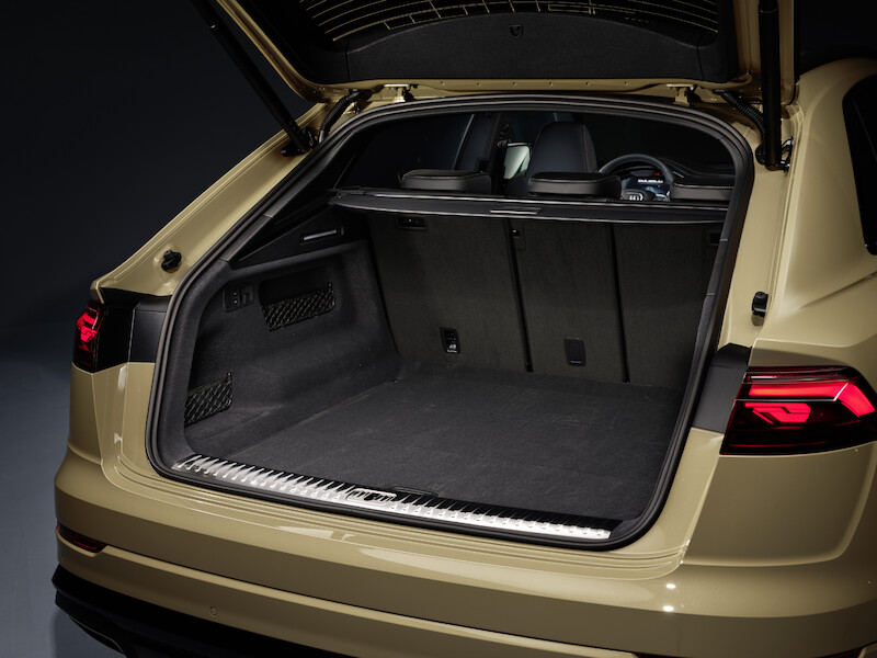 Ekspresyjny design i nowa technika świateł - udoskonalone Audi Q8
