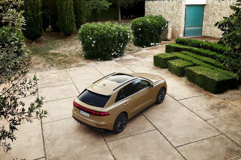 Ekspresyjny design i nowa technika świateł - udoskonalone Audi Q8