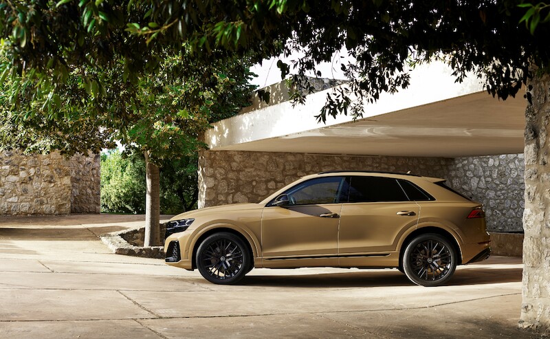 Ekspresyjny design i nowa technika świateł - udoskonalone Audi Q8