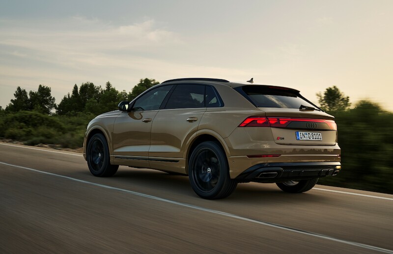 Ekspresyjny design i nowa technika świateł - udoskonalone Audi Q8