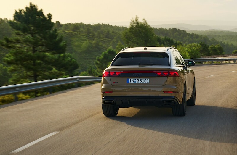 Ekspresyjny design i nowa technika świateł - udoskonalone Audi Q8